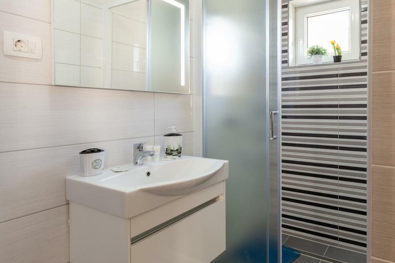 Studio Apartments Eagle Rakovica Exterior photo